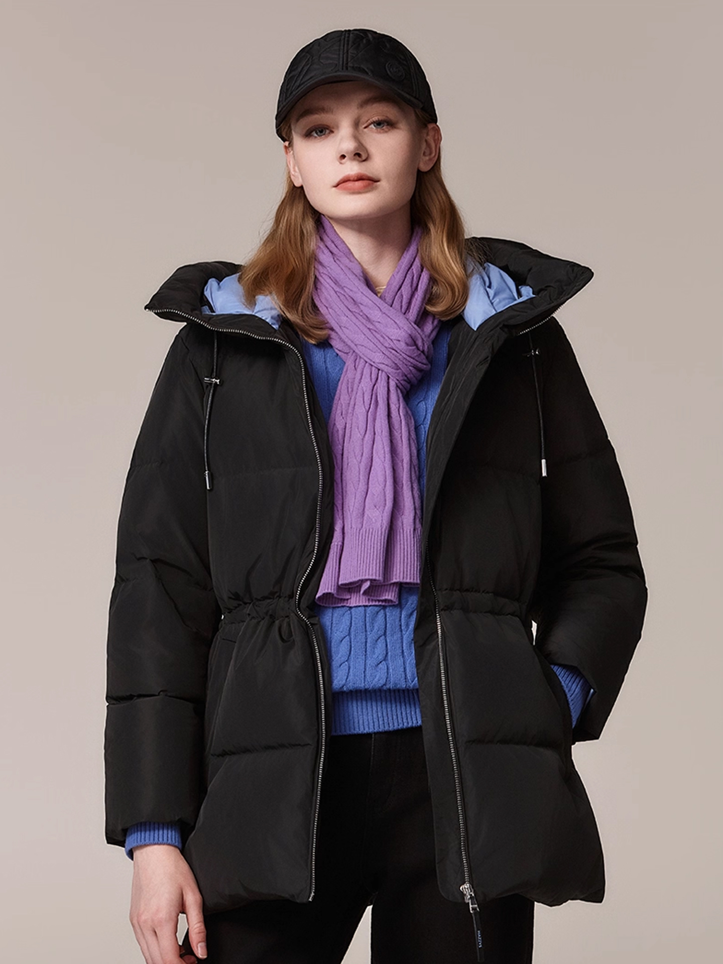 Hazzys哈吉斯连帽宽松羽绒服女秋冬季时尚休闲通勤保暖抽绳外套