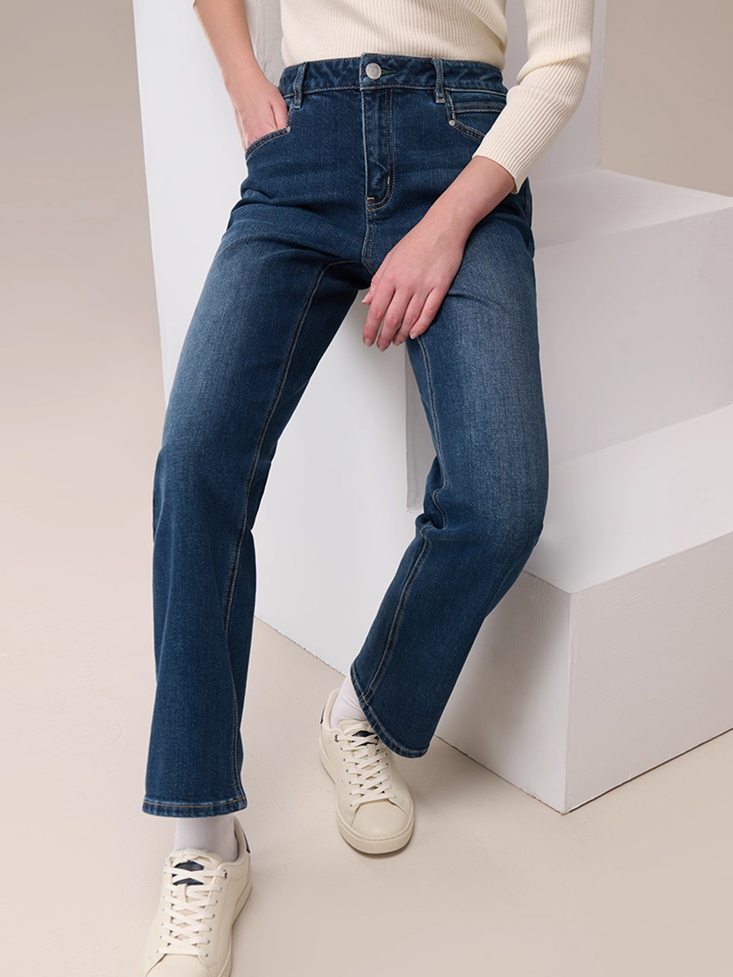 Hazzys哈吉斯直筒牛仔裤女休闲通勤经典水洗时尚长裤