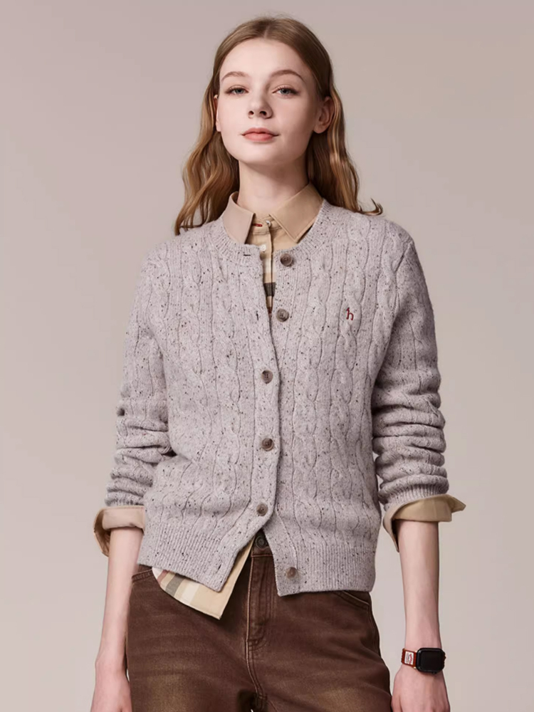 Hazzys哈吉斯针织衫女时尚彩点绞花保暖针织开衫外套